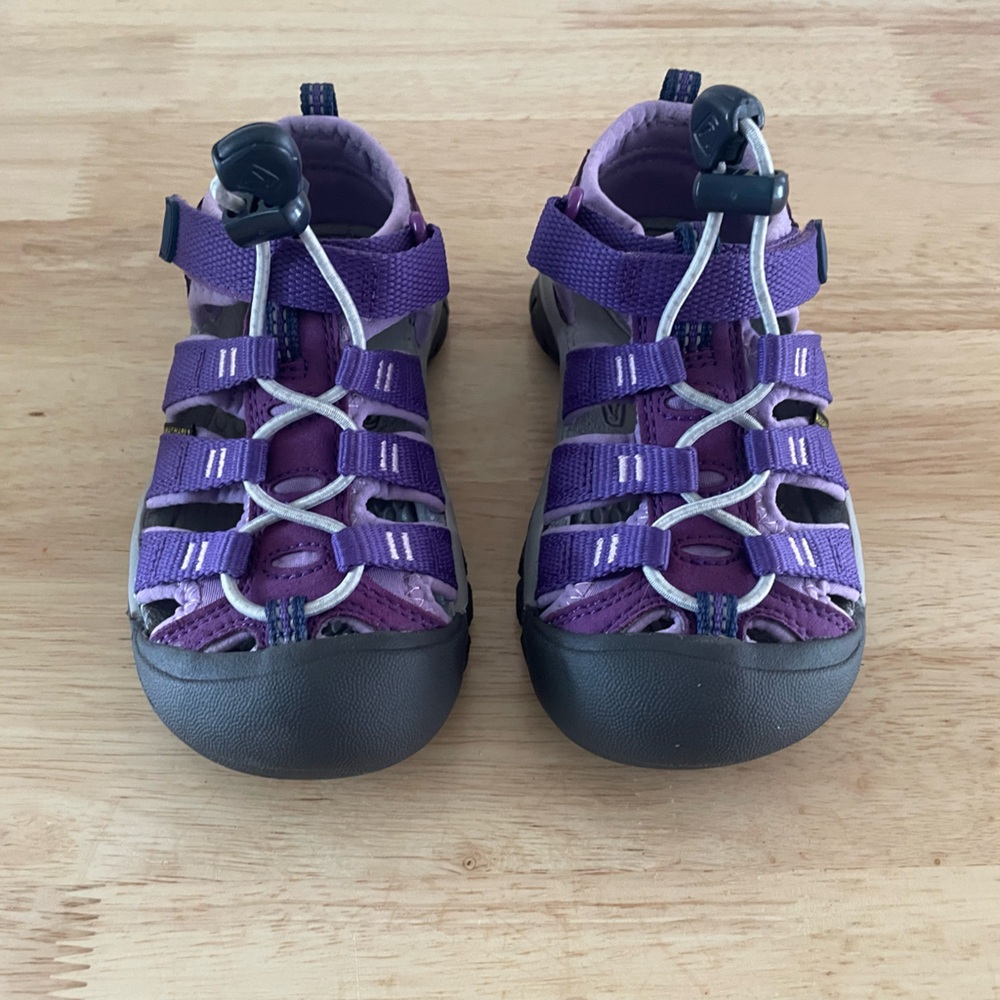 NWT Keen Newport Sandal Purple/English Lavender size 10 - In/Out of water shoe
